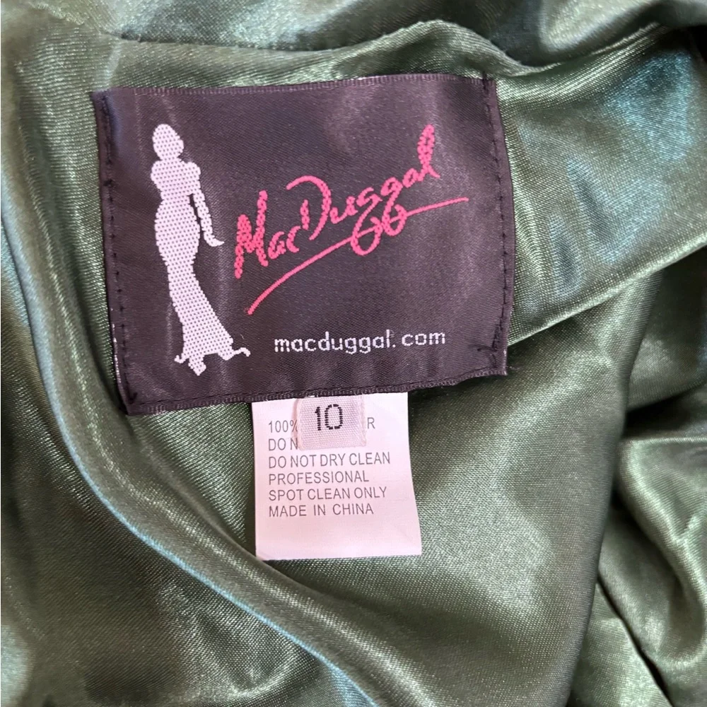 Mac Duggal Emerald Green 3D Floral Beaded Illusion Sleeve Cocktail Dress Size 10 - Picture 7 of 7